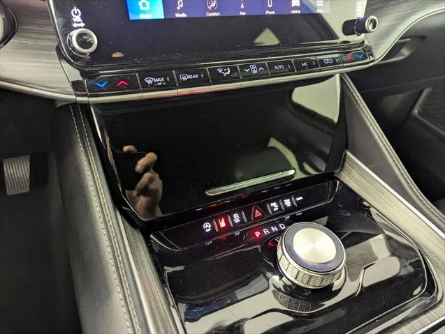 2024 Jeep Wagoneer Series II 4x2