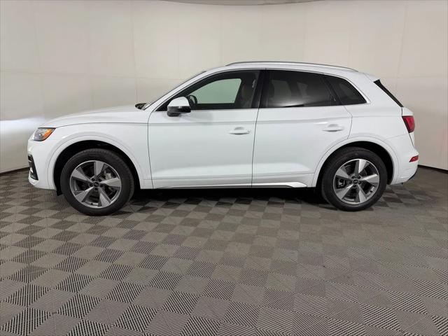 2024 Audi Q5 Premium 40 TFSI quattro S tronic