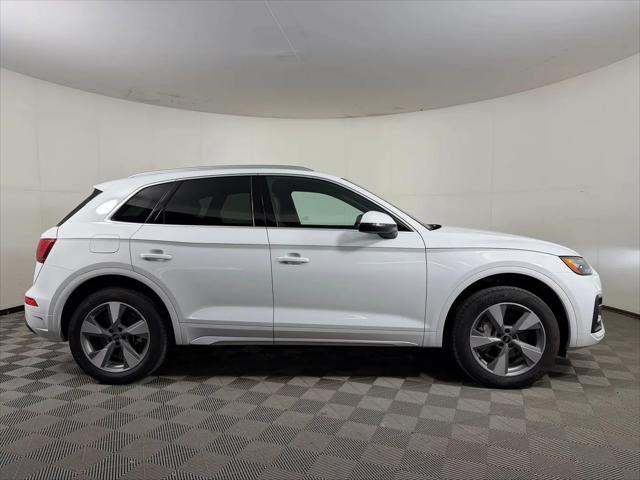 2024 Audi Q5 Premium 40 TFSI quattro S tronic