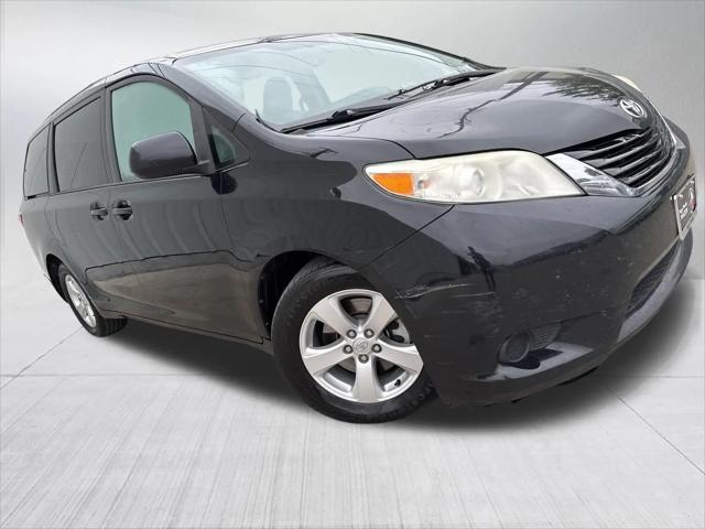 2016 Toyota Sienna LE 8 Passenger