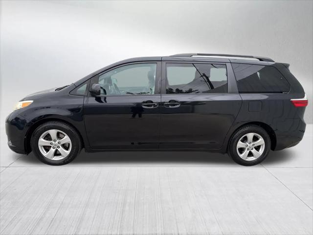2016 Toyota Sienna LE 8 Passenger
