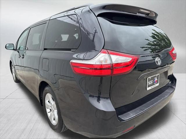2016 Toyota Sienna LE 8 Passenger
