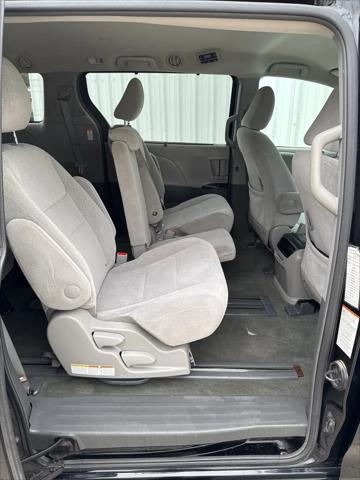 2016 Toyota Sienna LE 8 Passenger