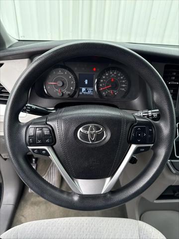 2016 Toyota Sienna LE 8 Passenger
