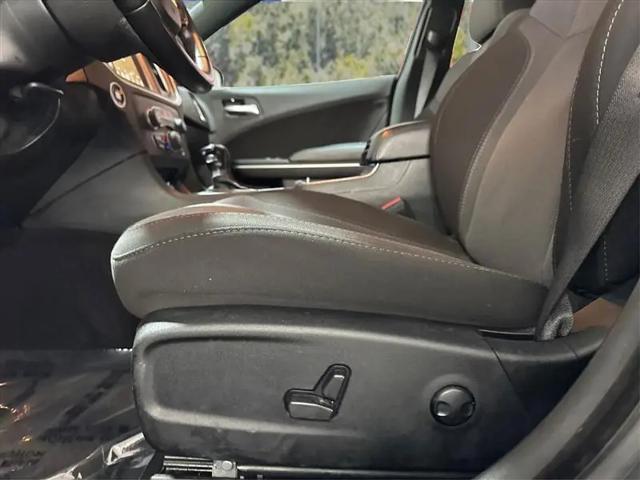 2022 Dodge Charger SXT RWD
