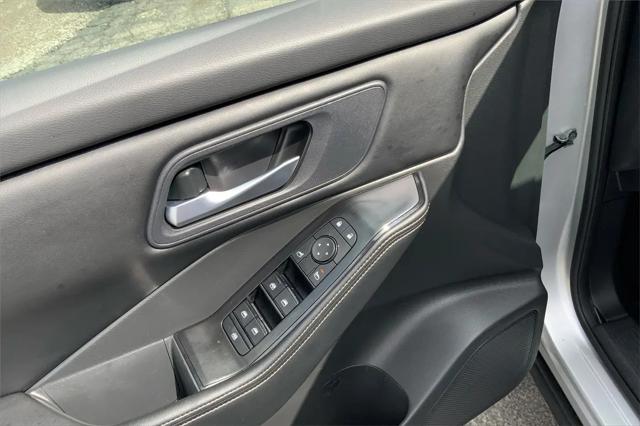 2025 Nissan Rogue SV Intelligent AWD