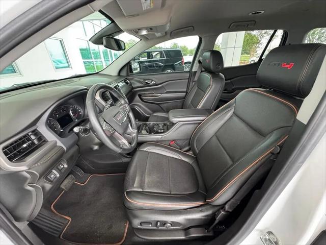 2023 GMC Acadia AWD AT4