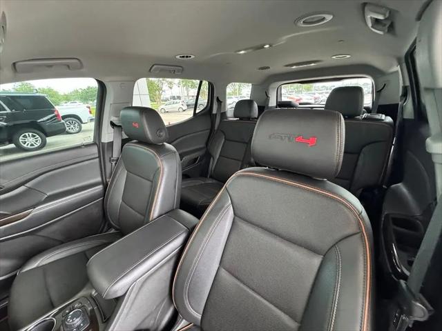 2023 GMC Acadia AWD AT4