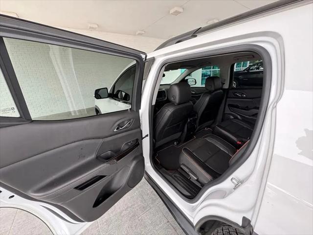 2023 GMC Acadia AWD AT4