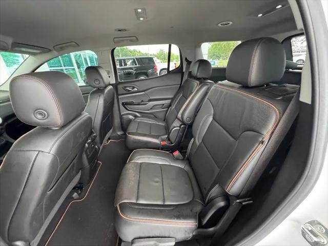 2023 GMC Acadia AWD AT4