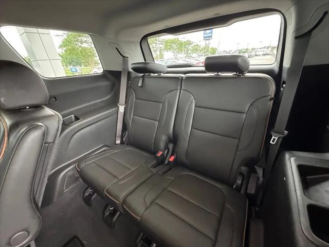 2023 GMC Acadia AWD AT4