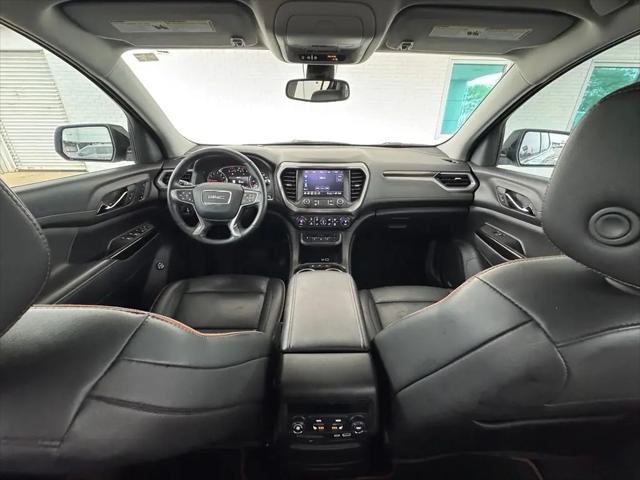 2023 GMC Acadia AWD AT4