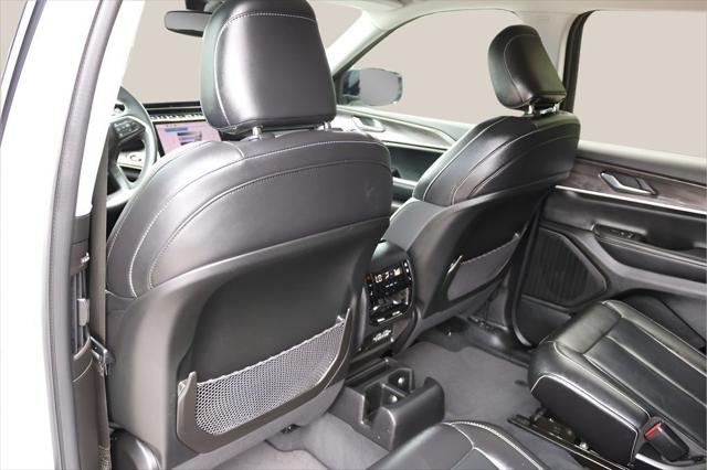 2023 Jeep Grand Cherokee L Limited 4x2
