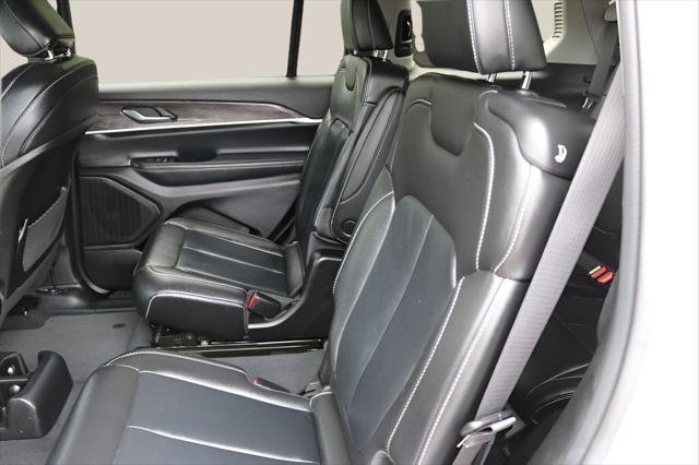 2023 Jeep Grand Cherokee L Limited 4x2