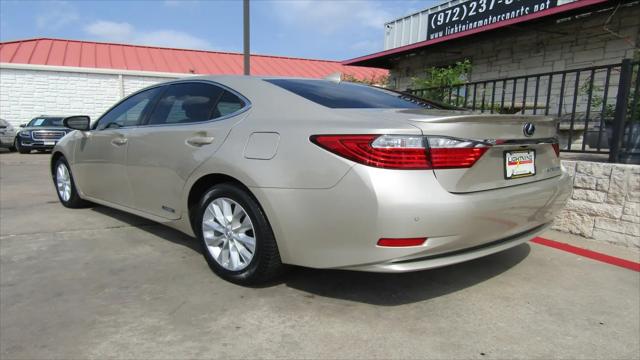 2015 Lexus ES 300h ES 300h
