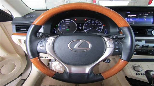 2015 Lexus ES 300h ES 300h