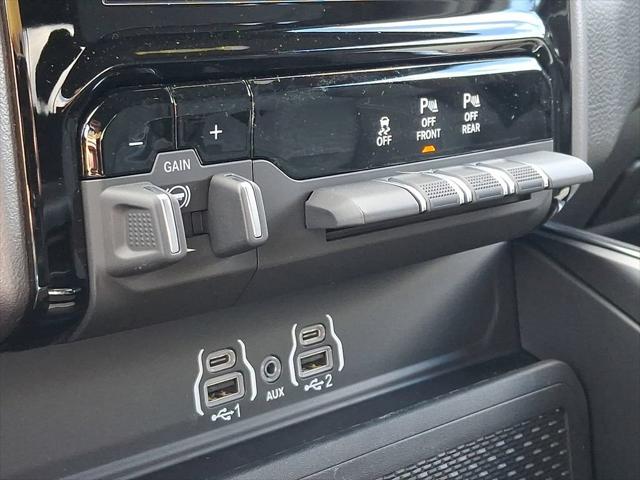 2026 Ram 1500 Big Horn Crew Cab 4x4 57 Box