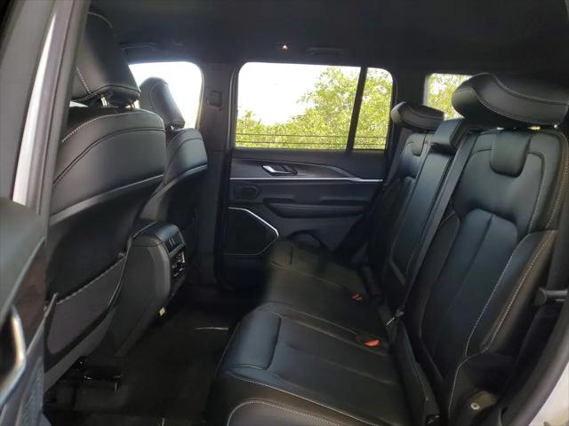 2026 Jeep Grand Cherokee Limited 4x2