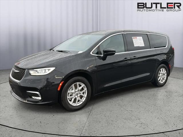 2025 Chrysler Pacifica Select for sale in Macon, GA