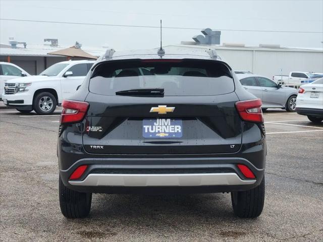 2025 Chevrolet Trax FWD LT