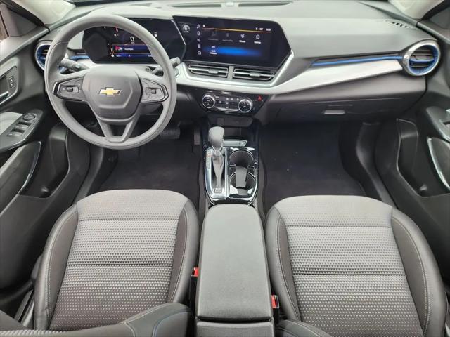 2025 Chevrolet Trax FWD LT