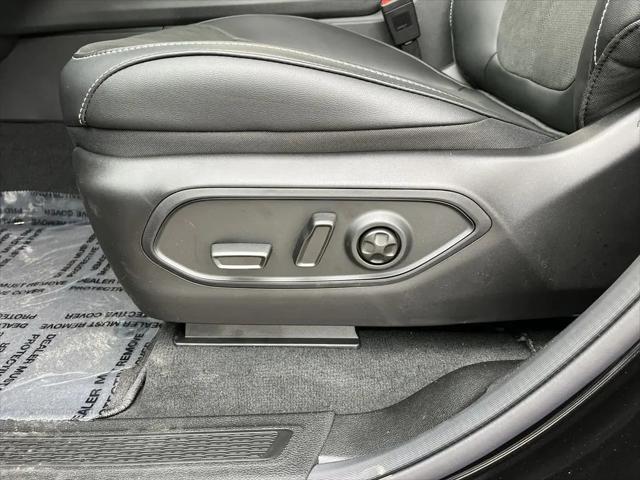 2026 Jeep Grand Cherokee L Altitude 4x4