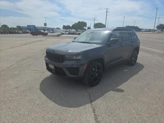 2023 Jeep Grand Cherokee Altitude 4x2