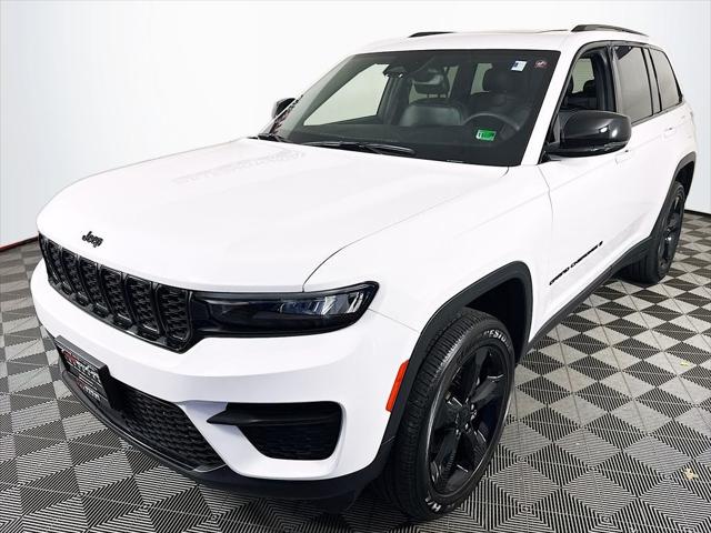 2023 Jeep Grand Cherokee Altitude 4x4