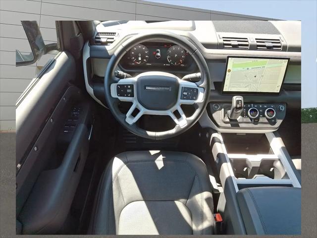 2025 Land Rover Defender 110 P500 X-Dynamic SE