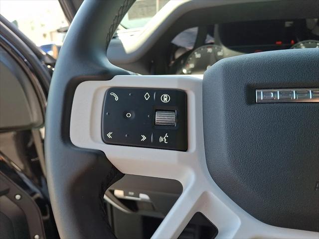 2025 Land Rover Defender 110 P500 X-Dynamic SE