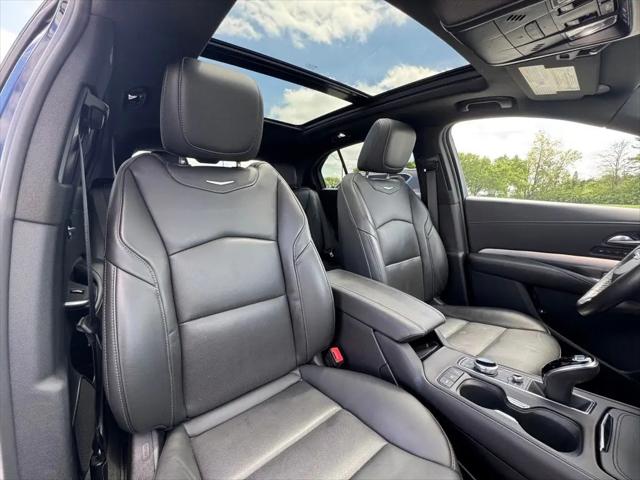 2023 Cadillac XT4 FWD Premium Luxury