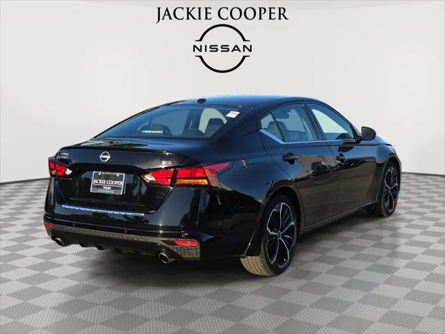 2023 Nissan Altima SR FWD