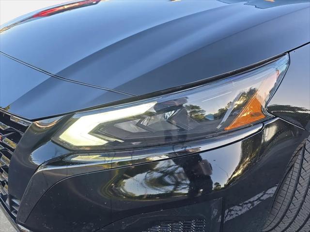 2023 Nissan Altima SR FWD