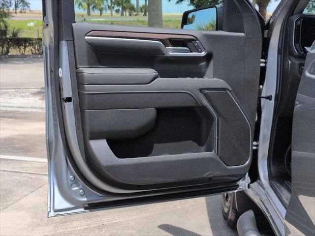 2026 Chevrolet Silverado 1500 4WD Crew Cab Short Bed RST