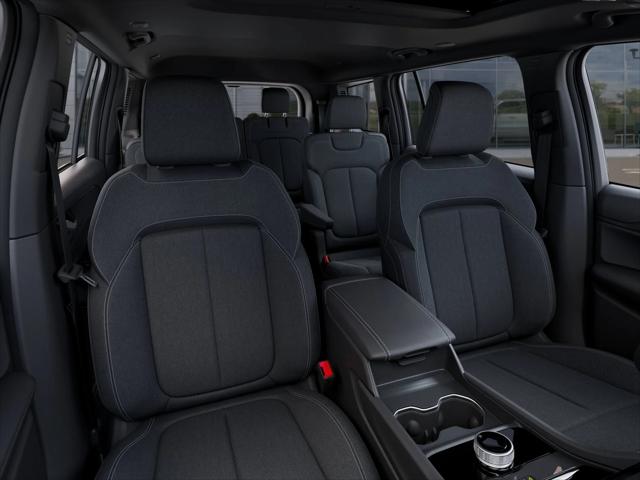 2025 Jeep Grand Cherokee Laredo X 4x2
