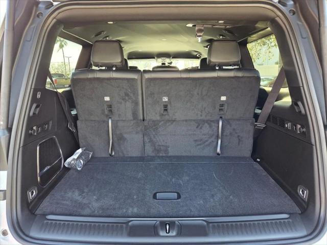 2026 Jeep Grand Wagoneer 4x2