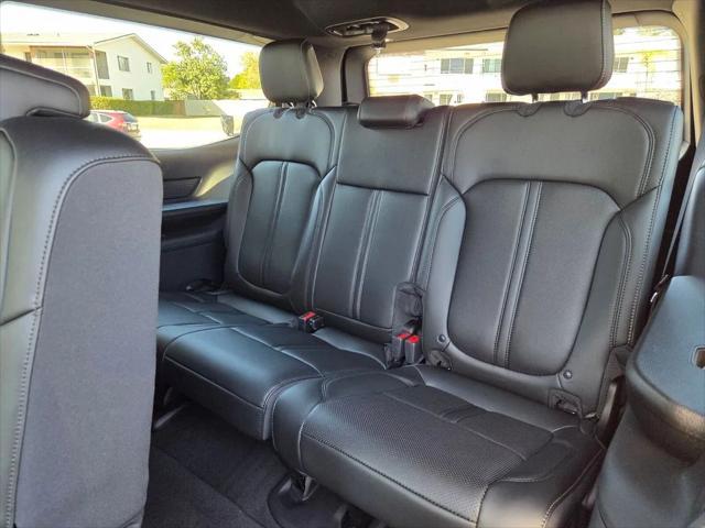 2026 Jeep Grand Wagoneer 4x2