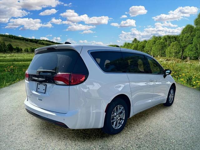2026 Chrysler Voyager LX