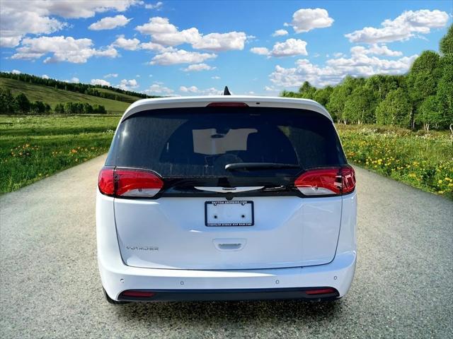 2026 Chrysler Voyager LX