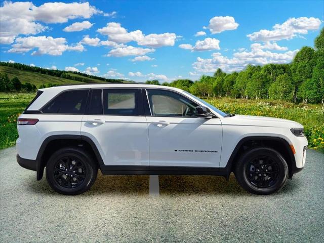2026 Jeep Grand Cherokee Altitude 4x4