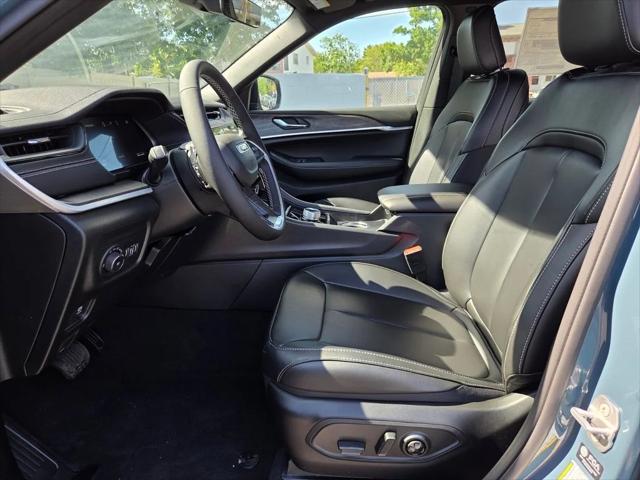 2026 Jeep Grand Cherokee Limited 4x2