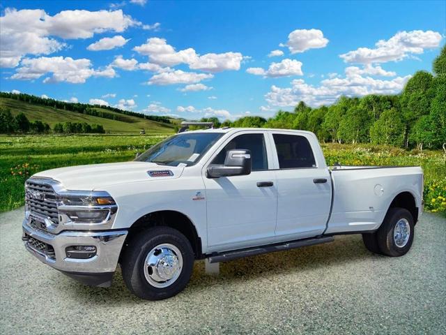 2026 RAM Ram 3500 RAM 3500 TRADESMAN CREW CAB 4X2 8 BOX