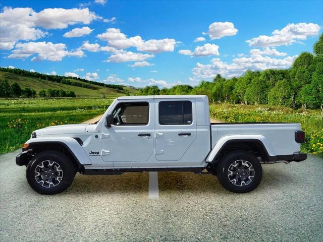 2026 Jeep Gladiator GLADIATOR SAHARA 4X4