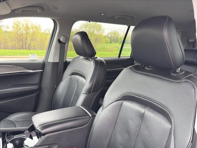 2023 Jeep Grand Cherokee L Limited 4x4
