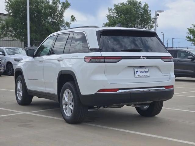 2026 Jeep Grand Cherokee Laredo 4x2