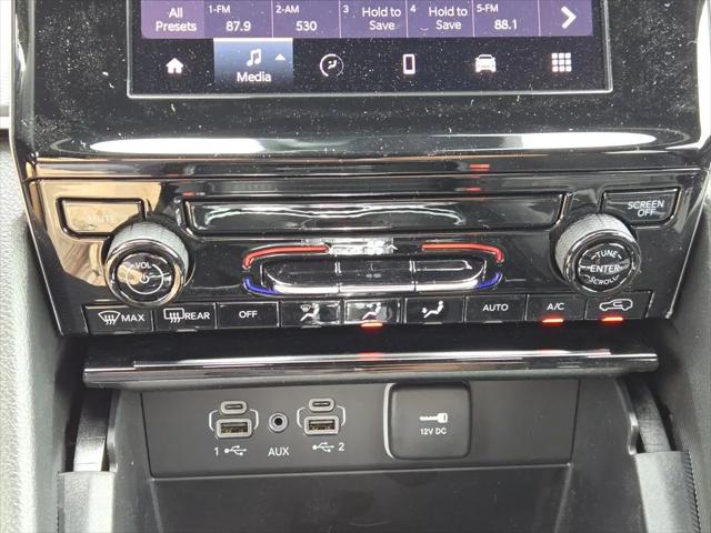 2026 Jeep Grand Cherokee Laredo 4x2