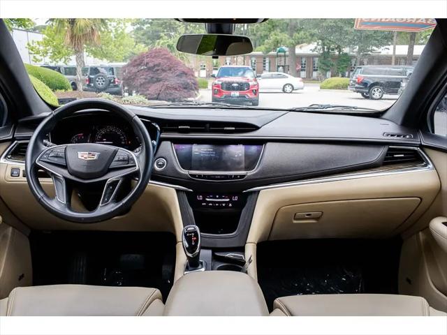 2017 Cadillac XT5 Standard