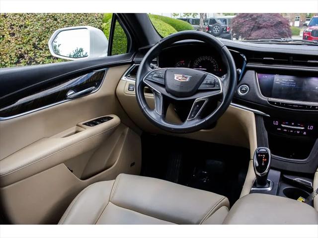 2017 Cadillac XT5 Standard