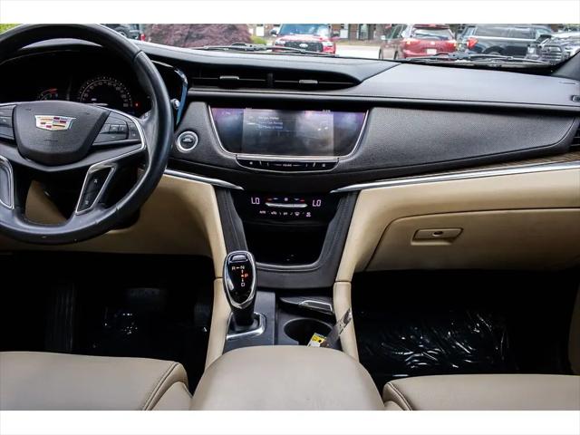 2017 Cadillac XT5 Standard