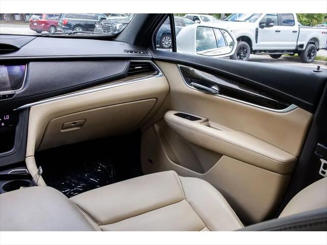 2017 Cadillac XT5 Standard